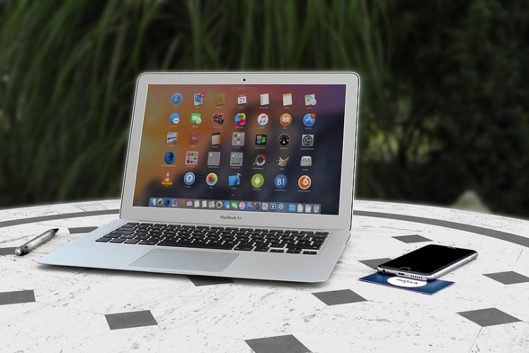 Leveraging Tech: How B2B Web Apps Enhance Business Operations