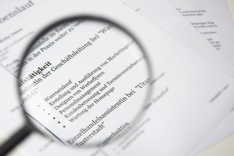 Revolutionizing Connectivity: Innovative Features for Modern Directory Apps