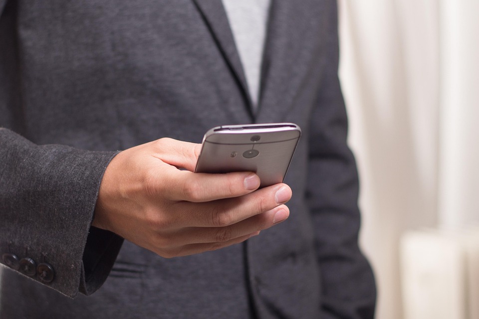 Why Bespoke Mobile Apps Are Essential for Modern Enterprises