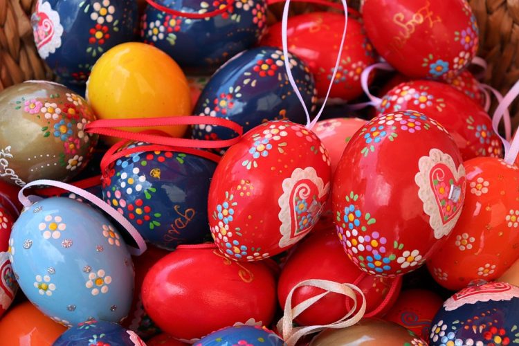 Stand Out Online: The Advantage of Custom Web Design Services